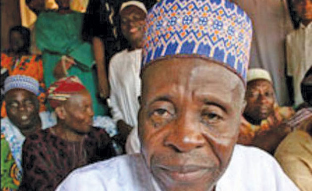 Bărbatul cu 86 de soții din Nigeria a murit la vârsta de 93 de ani