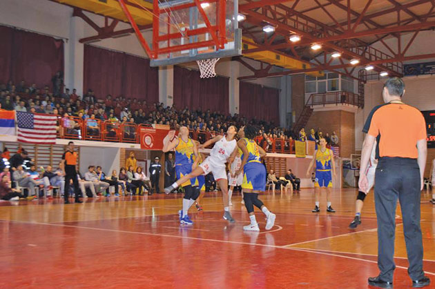 S-au bătut singure...