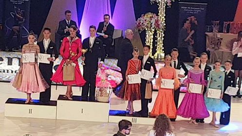 Argint pentru perechea Oana Bumba –Ciprian Marița  la concursul WDSF Standard Junior de la Budapesta