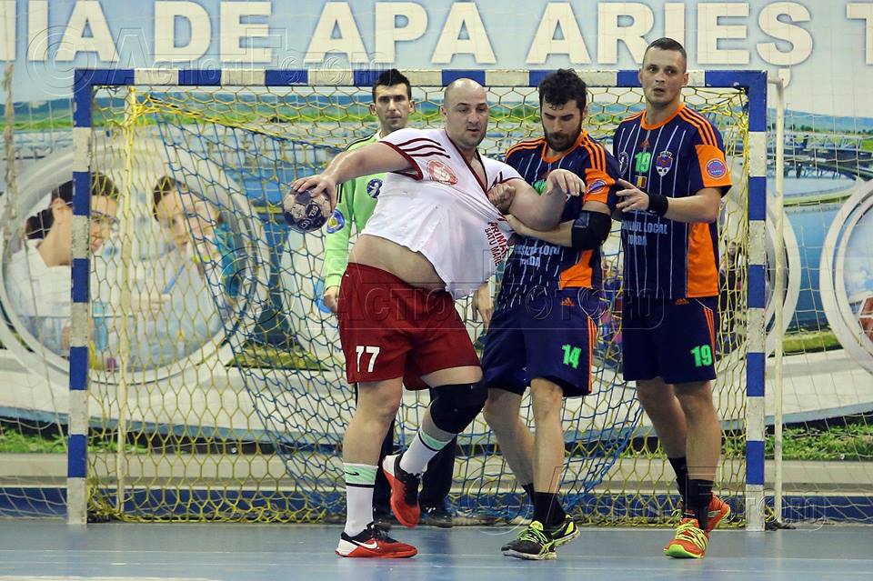 Dinamo Bucureşti se desprinde în fruntea Ligii Zimbrilor