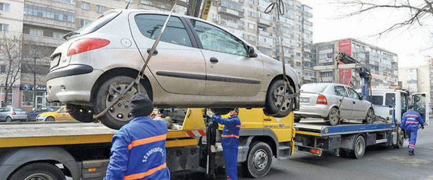 Primăria Satu Mare vrea să ridice mașinile parcate ilegal