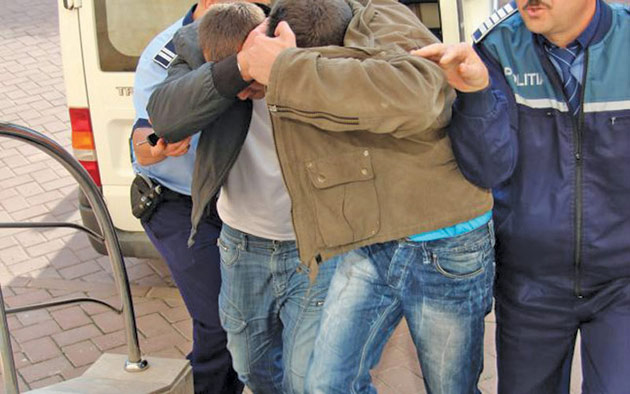 A fost tâlhărit în propria-i casă