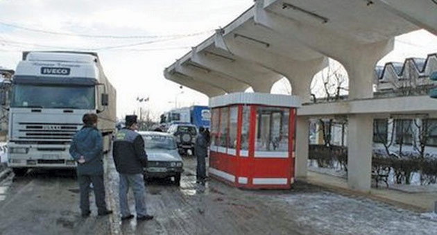 Automarfar, reținut de autorități în Vama Halmeu