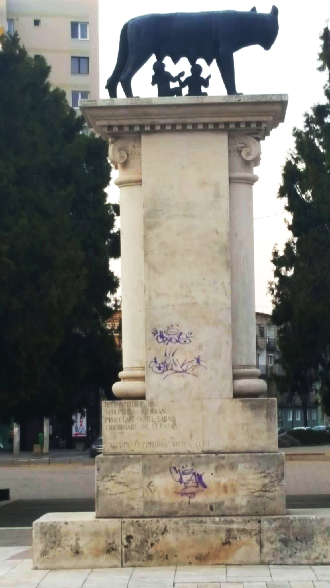 Cap au, minte le mai  trebuie...