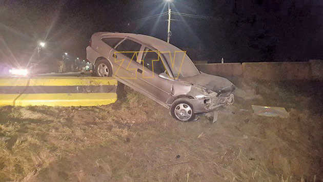 A sărit cu mașina peste un parapet!