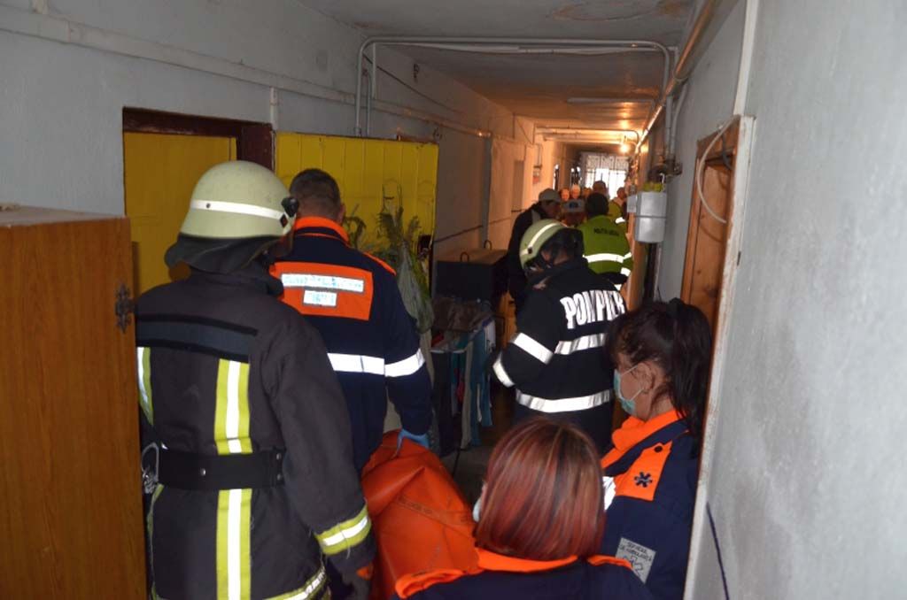 Femeie găsită moartă în casă la Satu Mare