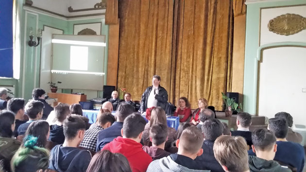 Părinţi grijulii şi cu idei…