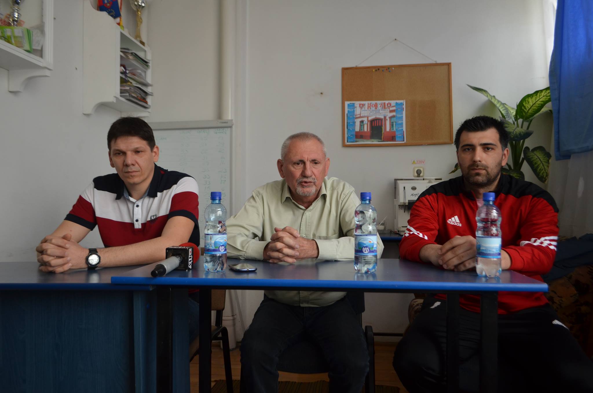 Meci decisiv pentru handbalişti