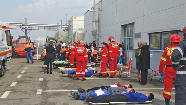 Explozie urmată de  un incendiu puternic