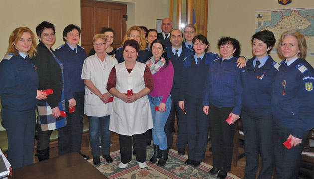 Mărțișoare pentru jandarmerițele sătmărene