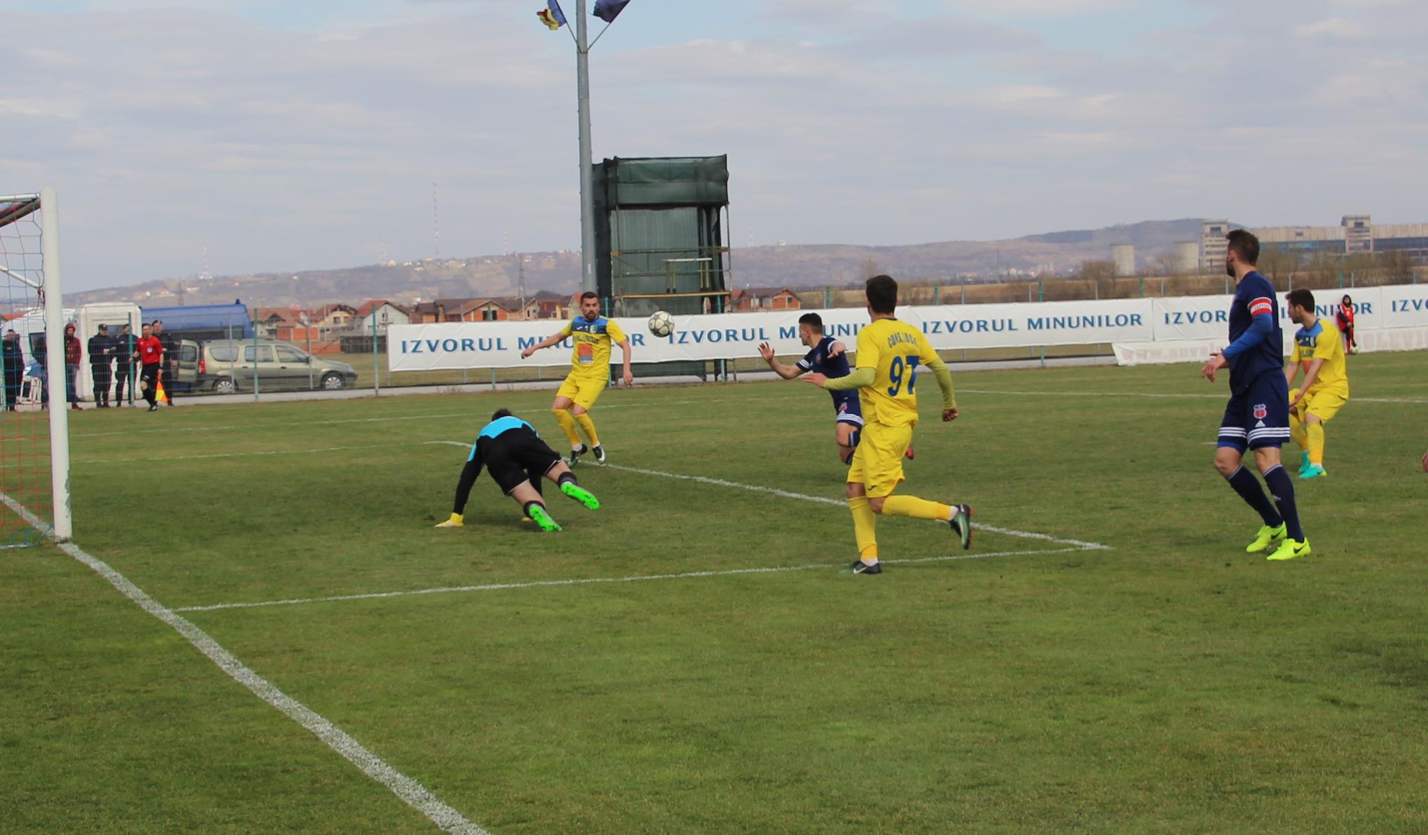 Două goluri pentru un punct