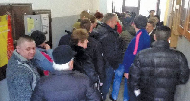 Programări on-line la permise și înmatriculări auto