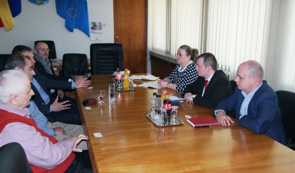 Investitori  în domeniul exploatării apelor geotermale, prezenţi în  judeţ