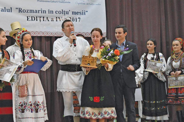 Festivalul concurs de folclor ``Rozmarin în colţu’ mesii” la cea de-a V-a ediție