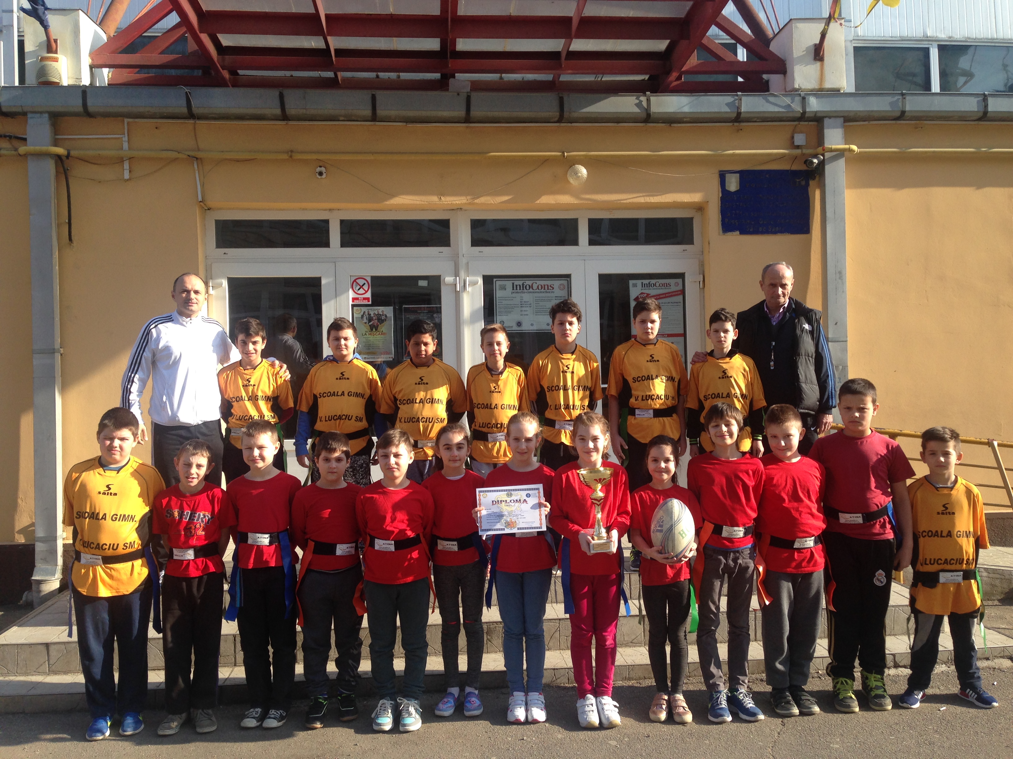 Elevii de la Şcoala Vasile Lucaciu cei mai buni la rugby