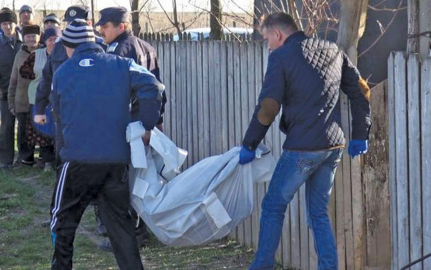 Un copil de 14 ani s-a spânzurat ieri noapte