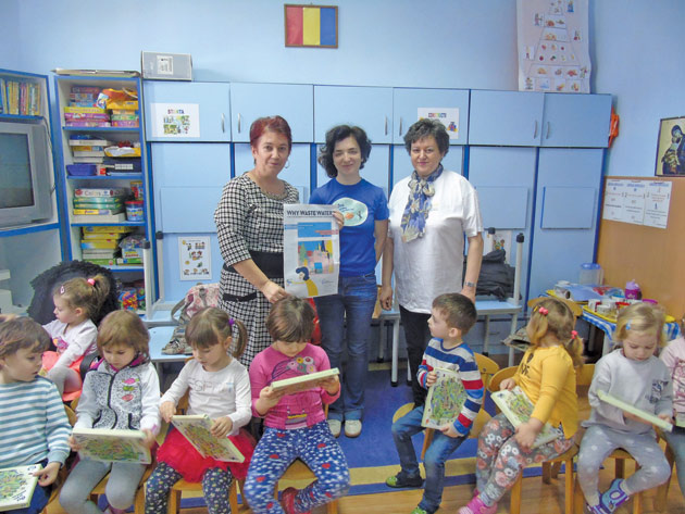 Ovi şi-a făcut prieteni noi la Şcoala generală “Grigore Moisil” şi la Grădiniţa nr. 7