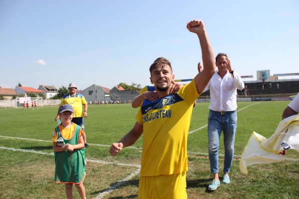 Anca Trip şi Onicaş, găsiţi  ţapi ispăşitori!