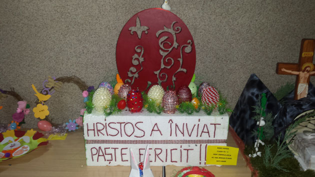 Concursul-Național-“Tradiții-și-obiceiuri-de-Paști”,-la-liceul-Steinhardt-(3)
