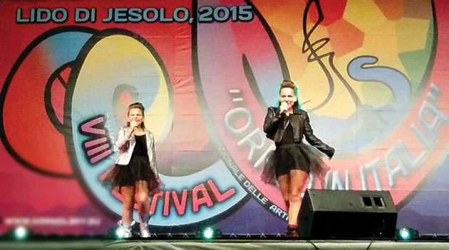 Cântă și ne reprezintă în lume