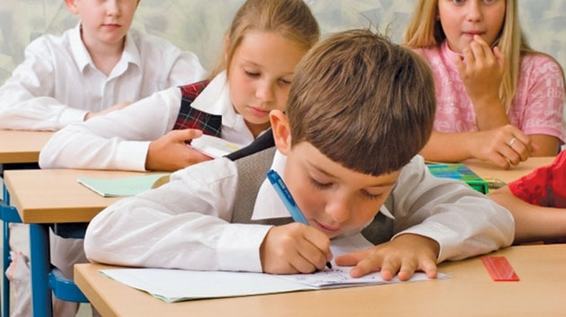 A început Evaluarea Națională la clasa a II-a