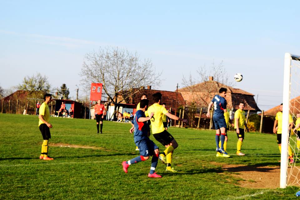 Derby-ul din elite se joacă de Florii