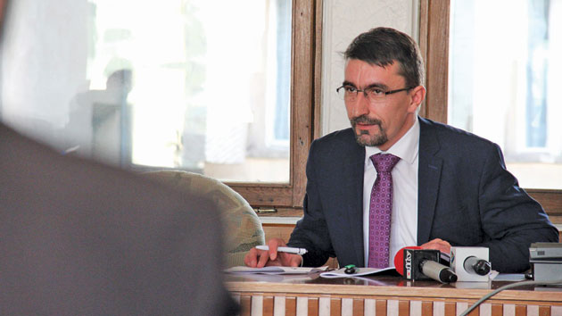 Cozi imense la punctele de trecere a frontierei