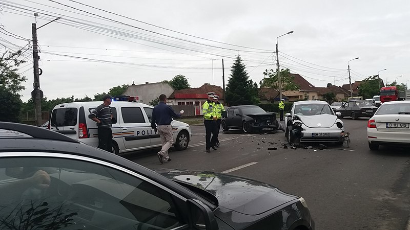 Accident grav la Satu Mare. O femeie, transportată la Urgențe