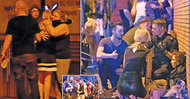 Ariana Grande își suspendă turneul după atentatul de la Manchester, potrivit TMZ