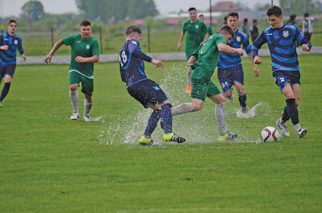 Victorie la fotbal-polo!
