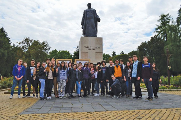 Lanț uman la Satu Mare de „Săptămâna Europeană a Tineretului”