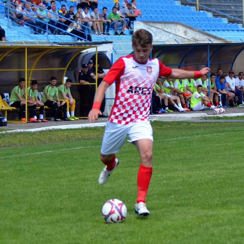 Cu medaliile pe masă!