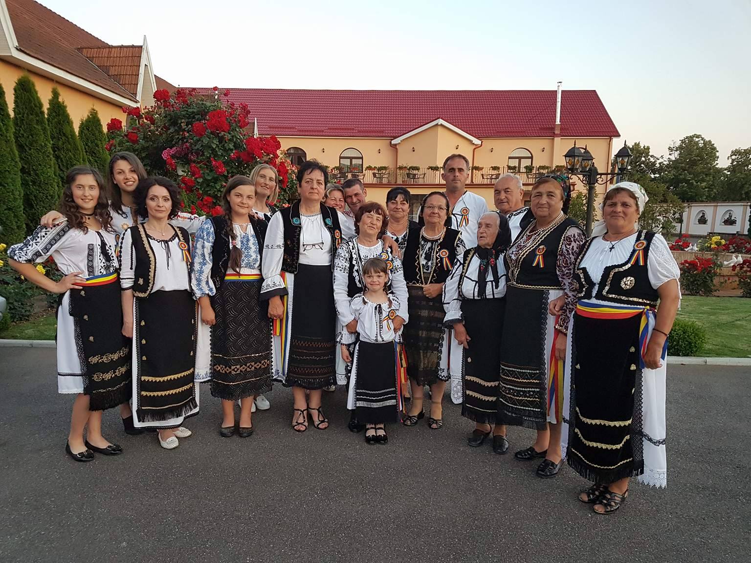 Distracţie, joc şi voie bună la Balul Moţilor de la Satu Mare