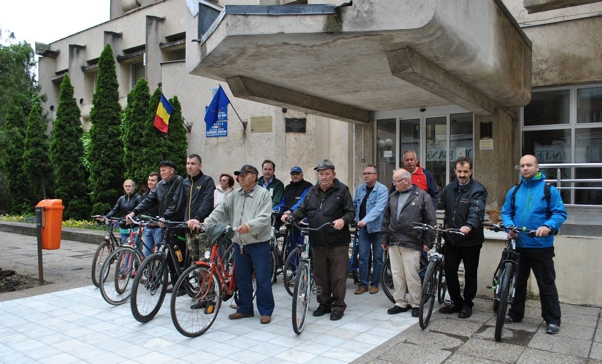 Bicicliștii din Dara și Dorolț amenință cu proteste