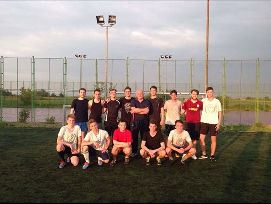 Elevii din XI A, campionii Colegiului Eminescu