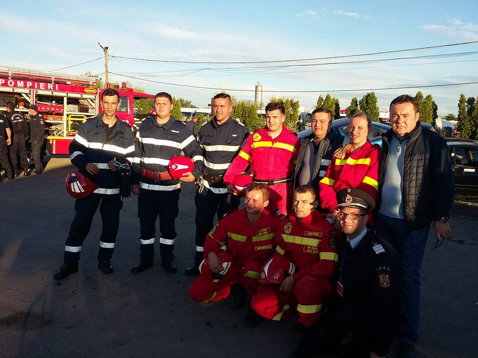 Pompierii sătmăreni, cei mai buni la concursul de descarcerare!