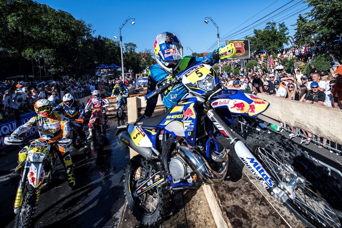 Mai puțin de o lună până la Red Bull Romaniacs 2017