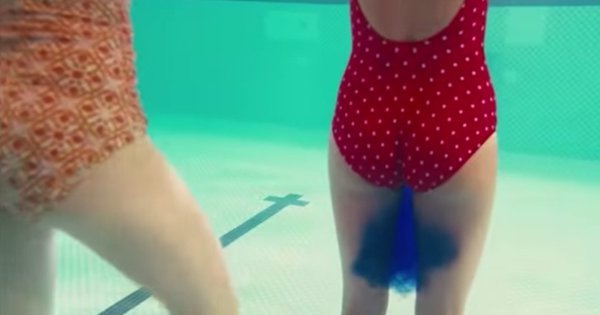 Nu vă ușurați în bazine!