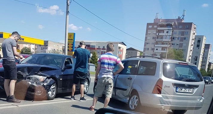 FOTO. Accident pe Drumul Careiului. Vinovat, șoferul unui BMW
