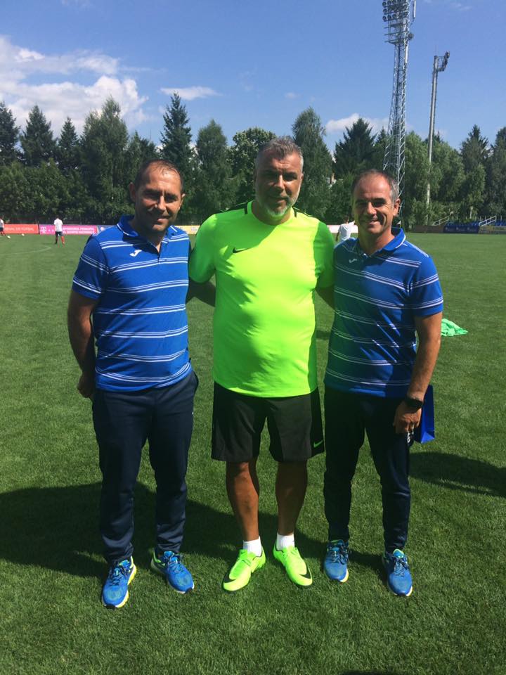 Nastai și Fabian, școliți  de Cosmin Olăroiu