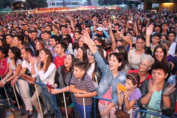 Concerte tari, trupe tari, în week-end în județ. Voltaj, Alexandra Ungureanu și Crush, Cargo, Corina