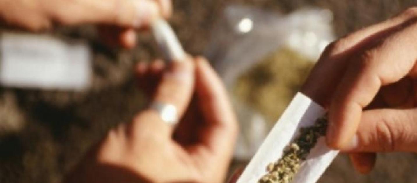 Drogurile și băutura i-au băgat la închisoare