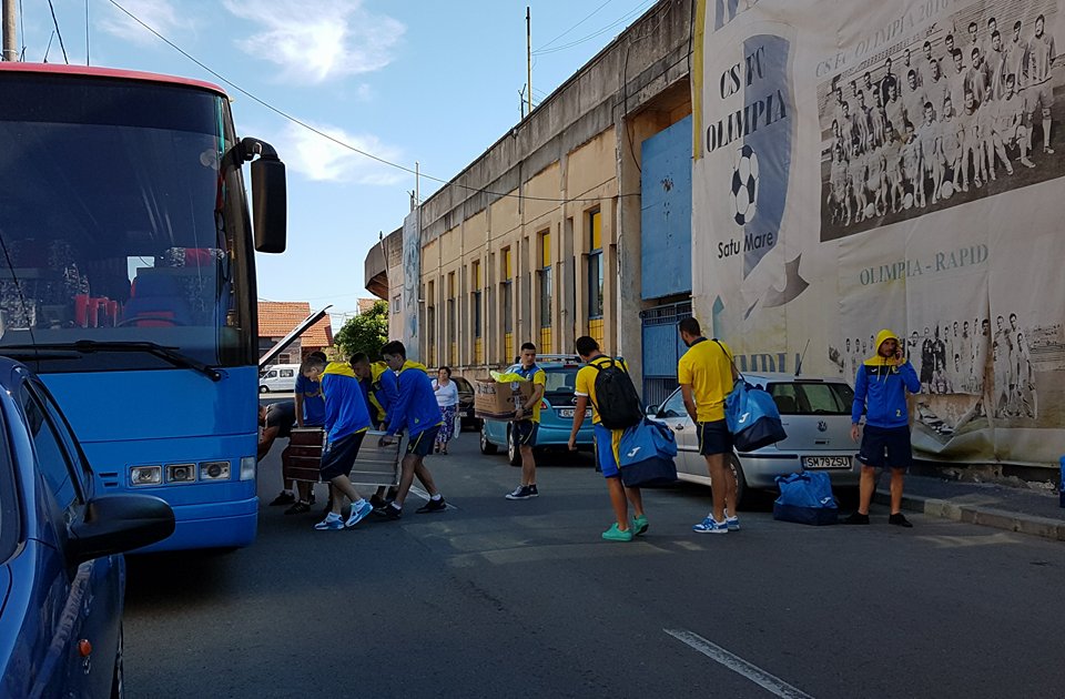 Olimpia a plecat cu 16 jucători la Poiana Brașov