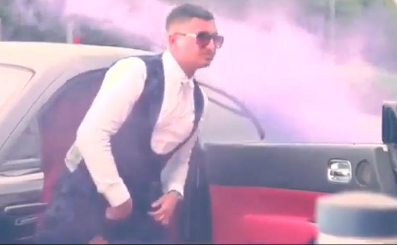 500000 de lire cheltuite de un tânăr britanic pentru banchet