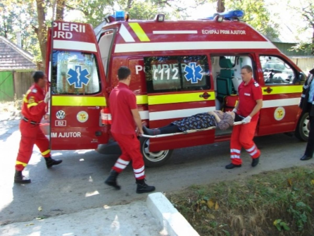 Salvată în ultimul moment. Murea în propria-i locuință