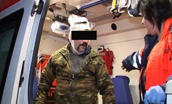 Scene de sălbăticie la Satu Mare. Tânăr, lovit în cap cu o secure