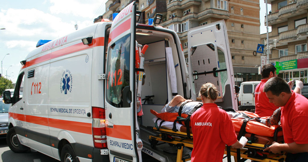Două bătrâne, găsite moarte de ambulanțieri