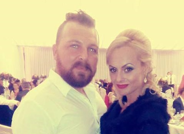 FOTO. Frumoasa Aurica Flonca, se stabilește la Satu Mare. Cântăreața se mută cu familia aici