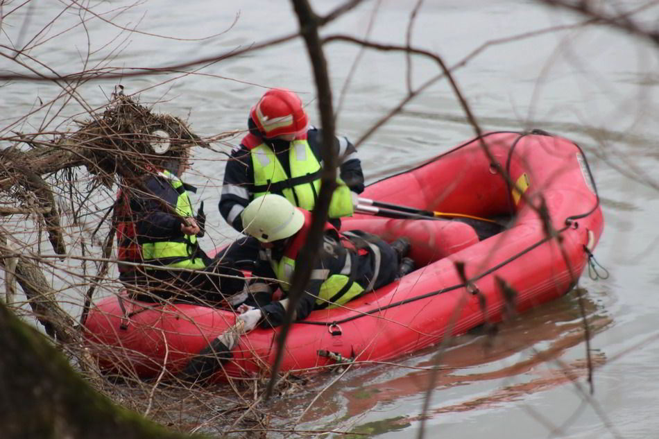 Cadavru scos din Someș. Este al unui tânăr