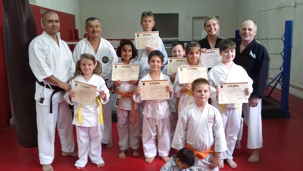 Okinawa, stagiu de pregătire și examen  de grad